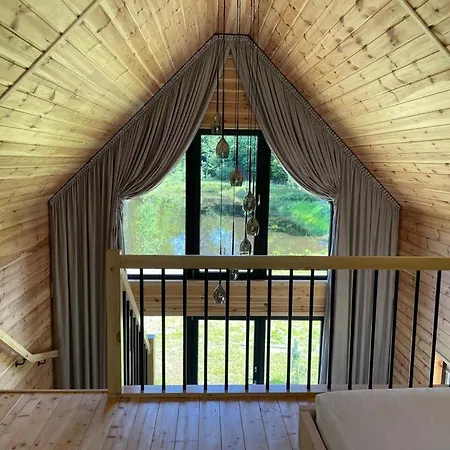 Holiday home Przystanek Kistowko Komfortowe Z Jacuzzi, Staw Wedkarski, Kominek, Las, Przestrzen *