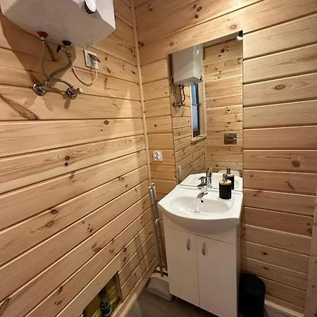 Przystanek Kistowko Komfortowe Z Jacuzzi, Staw Wedkarski, Kominek, Las, Przestrzen Kistowo