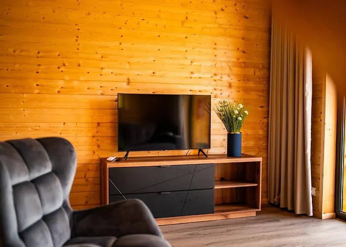 Przystanek Kistowko Komfortowe Z Jacuzzi, Staw Wedkarski, Kominek, Las, Przestrzen *