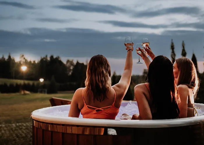 Tatil Evi Przystanek Kistowko Komfortowe Z Jacuzzi, Staw Wedkarski, Kominek, Las, Przestrzen Kistowo